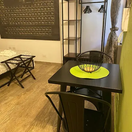 Chagall Charme Apartamento Asti